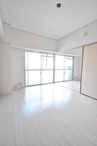 大阪市都島区中野町１丁目の賃貸マンションの寝室