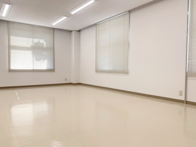 H様財部テナントの内装