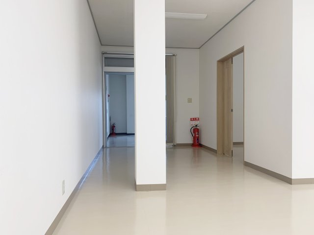H様財部テナントの内装