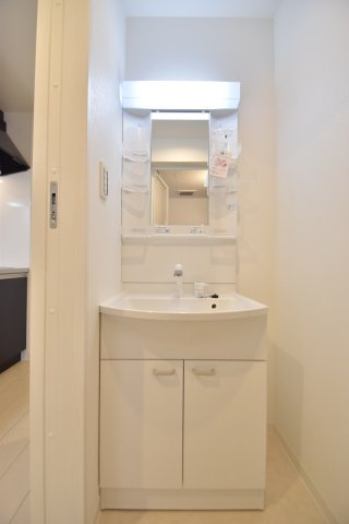 大阪市城東区新喜多２丁目のアパートの独立洗面台