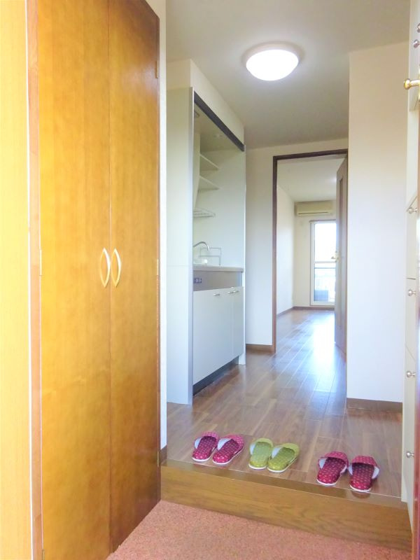 レジデンスコスモＡＮＮＥＸの玄関