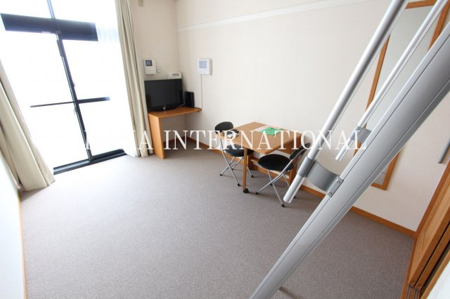 レオパレスさくらブリッサの洋室