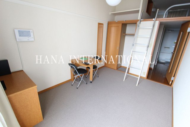 レオパレスさくらブリッサの居間・リビング