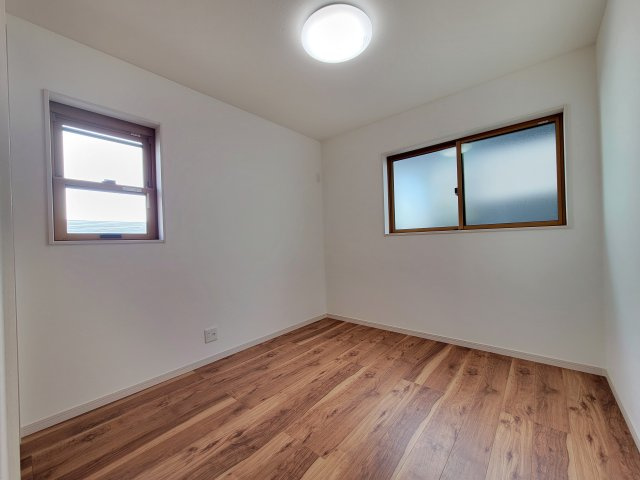 西浜3丁目Ⅳ・新築戸建の洋室