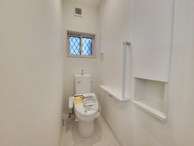 西浜3丁目Ⅳ・新築戸建のトイレ