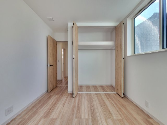 西浜3丁目Ⅳ・新築戸建の洋室