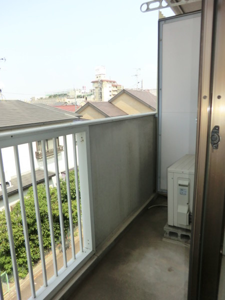 モアクレスト東豊中のバルコニー|落ち着いた時間を過ごせるバルコニーです