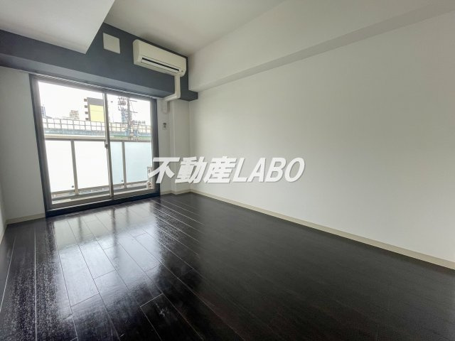 エスリードコート難波ウエストの寝室