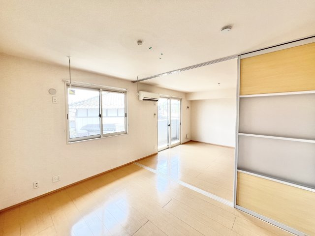 アヴニールの寝室|※別部屋参考写真