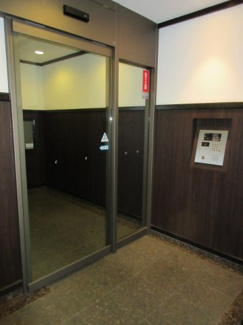 【セキュリティ】 | グロブナーハウス