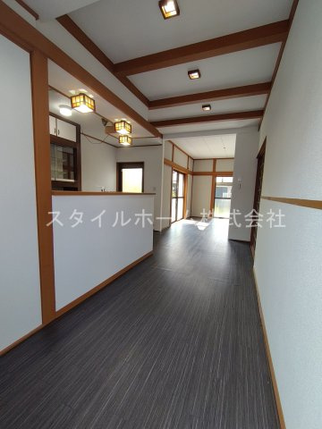 【居間・リビング】 | 嵩山町戸建