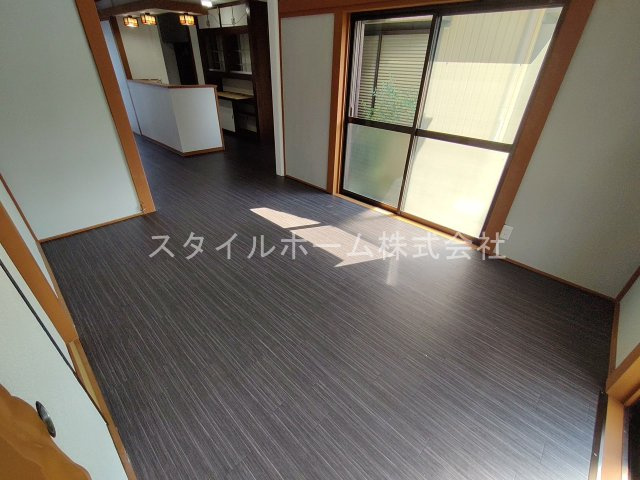 【居間・リビング】 | 嵩山町戸建