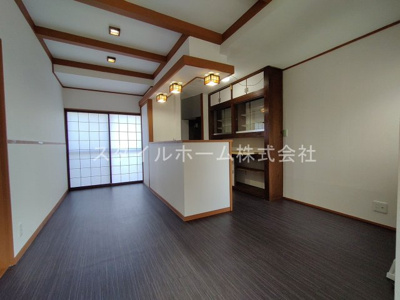【居間・リビング】 | 嵩山町戸建