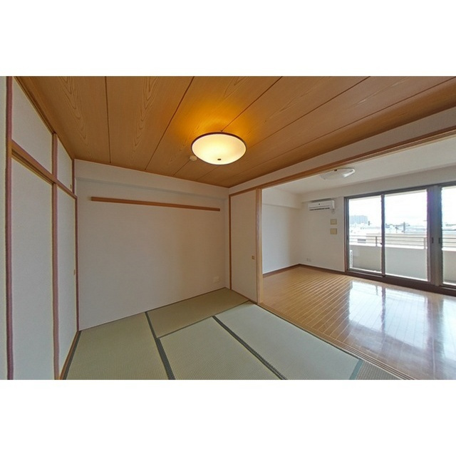 岐阜市鹿島町５丁目の賃貸マンションの内装