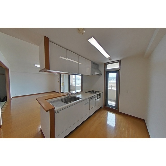 岐阜市鹿島町５丁目の賃貸マンションのキッチン