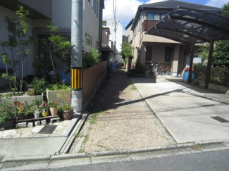 【前面道路含む現地写真】