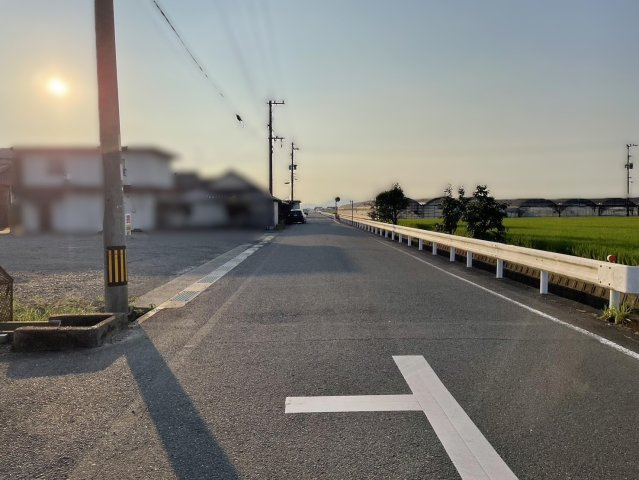 農家の方へおすすめ！　昭和日進町更地の前面道路含む現地写真