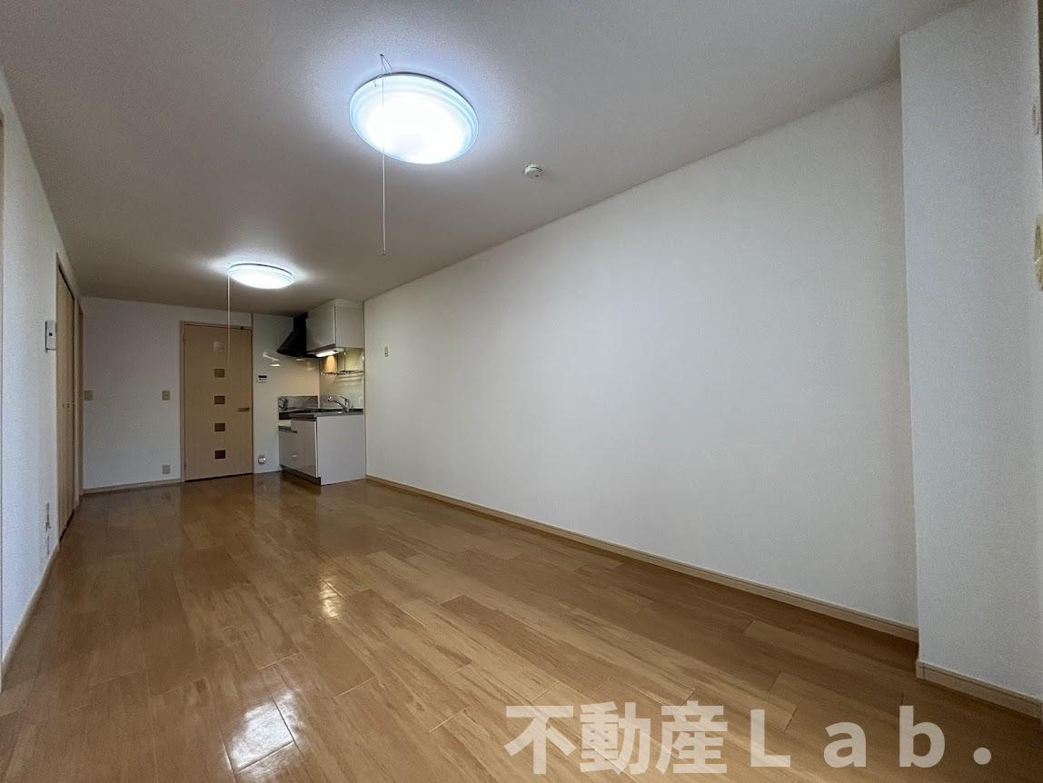 ハピネスハイツの居間・リビング