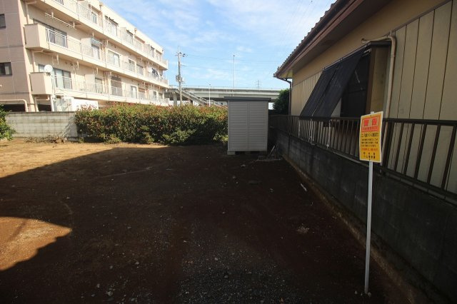 野木町丸林の外観|南側より敷地を北東方向へ（2021年10月撮影）