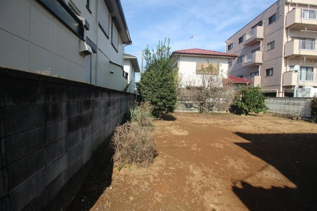 野木町丸林の外観|南側より敷地を北西方向へ（2021年10月撮影）