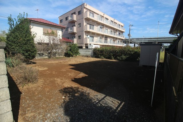 野木町丸林の外観|南側より敷地を北方向へ（2021年10月撮影）