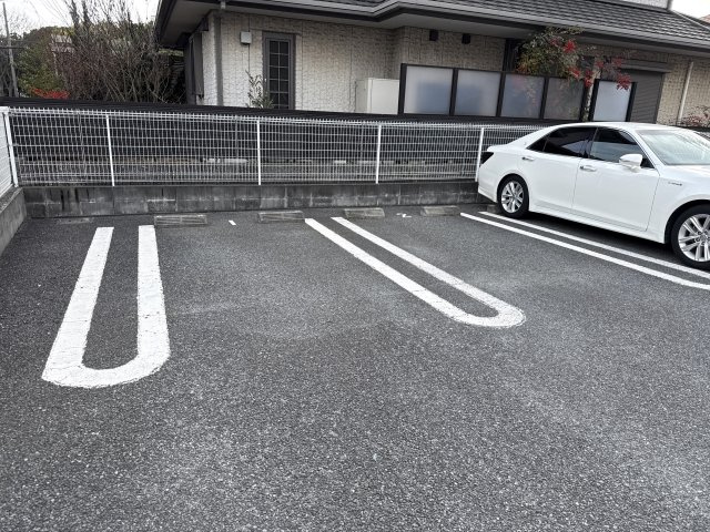 グレイスフルフィールドⅡの駐車場