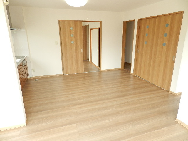 登別市中央町7丁目26-2戸建の居間・リビング