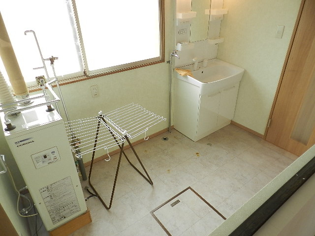 登別市中央町7丁目26-2戸建の洗面所