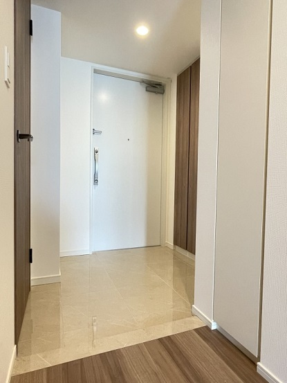 中央区勝どき４丁目の賃貸マンションの玄関