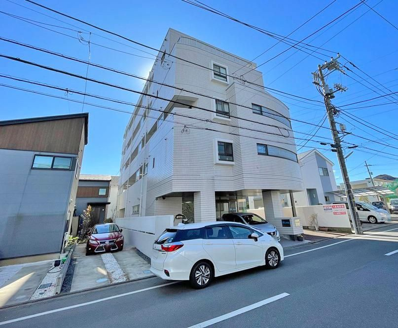 平塚市豊原町の一棟マンションの外観