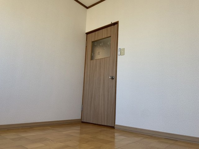 ハイツK・Iの洋室