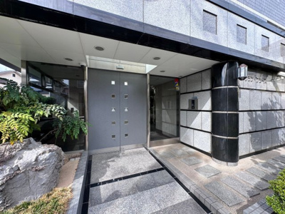 【エントランス】 | グランプラース