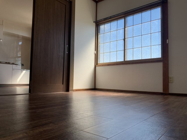 ハイツK・Iの洋室