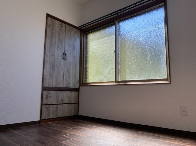 ハイツK・Iの洋室