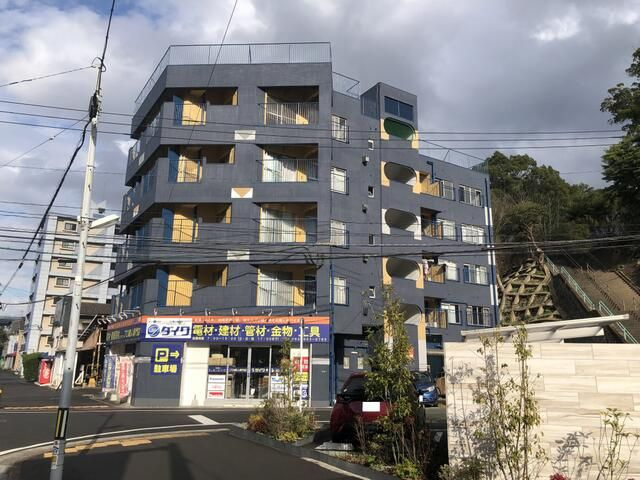 北九州市八幡東区西本町１丁目の一棟マンションの外観