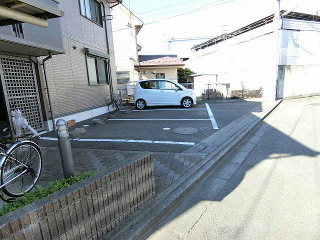 グレースヒルCの駐車場