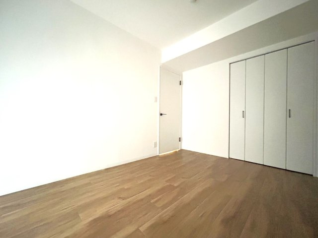 ◆京阪本線『中書島』駅徒歩４分＆３沿線利用可能◆令和６年８月フルリノベーション完了◆ペルル伏見桃山Ⅱの洋室|洋室