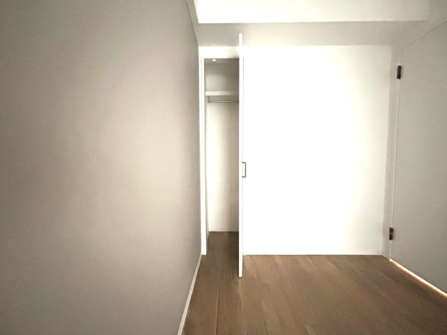 ◆京阪本線『中書島』駅徒歩４分＆３沿線利用可能◆令和６年８月フルリノベーション完了◆ペルル伏見桃山Ⅱの洋室|洋室