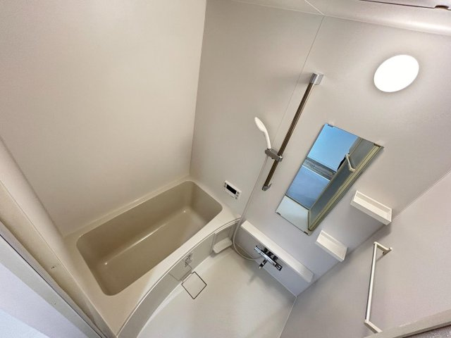 ◆京阪本線『中書島』駅徒歩４分＆３沿線利用可能◆令和６年８月フルリノベーション完了◆ペルル伏見桃山Ⅱの浴室|浴室