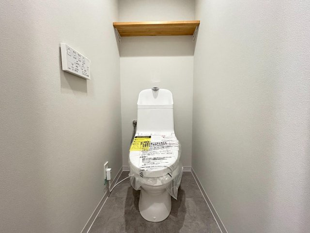 ◆京阪本線『中書島』駅徒歩４分＆３沿線利用可能◆令和６年８月フルリノベーション完了◆ペルル伏見桃山Ⅱのトイレ|トイレ