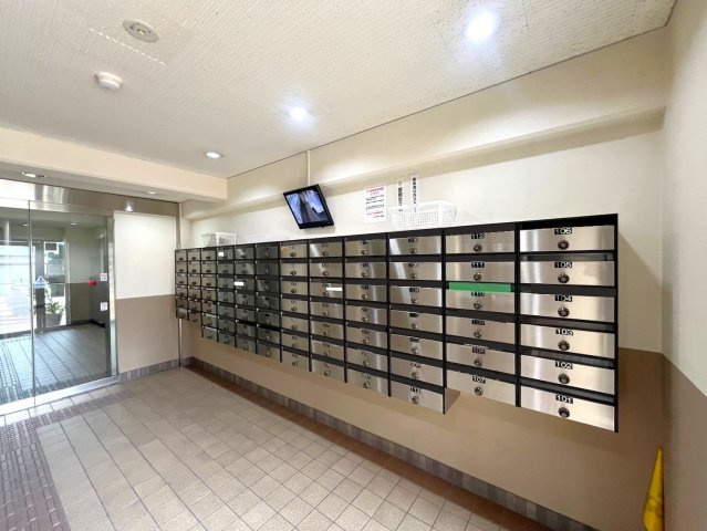 ◆京阪本線『中書島』駅徒歩４分＆３沿線利用可能◆令和６年８月フルリノベーション完了◆ペルル伏見桃山Ⅱのその他共用部分|集合ポスト