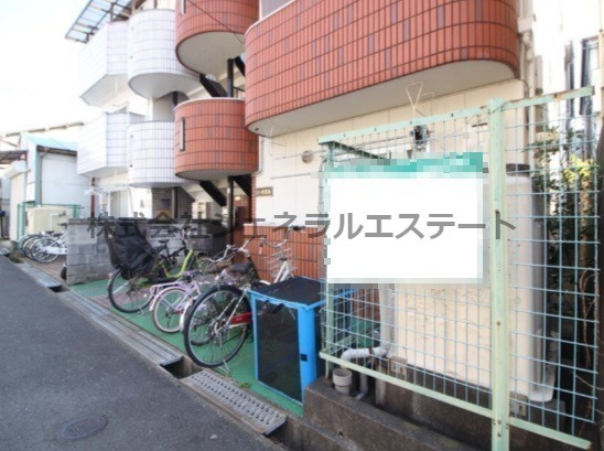 【外観】 | コーポ萱島 | 外観は落ち着いています