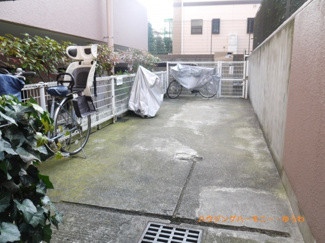 【その他共用部分】 | 敷地内に、便利な駐輪場があります。