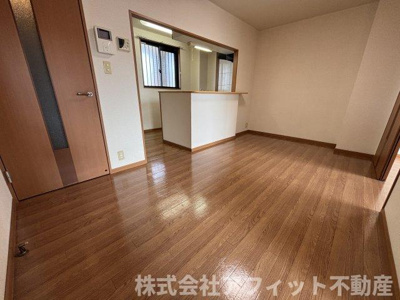 【居間・リビング】 | ランドマーク曙 壱番館 | LDK10.1帖