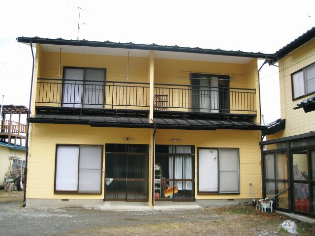 遠野市東上組町のアパート