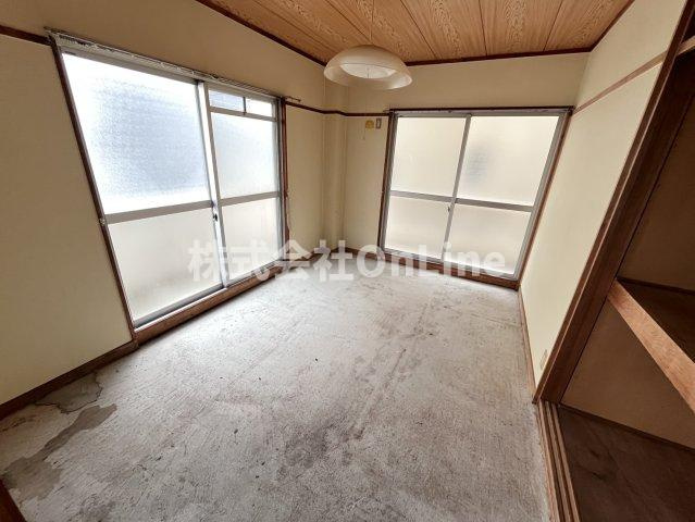三上マンションの和室