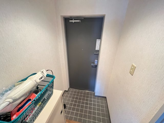 コスモ一橋学園の玄関|明るい玄関です