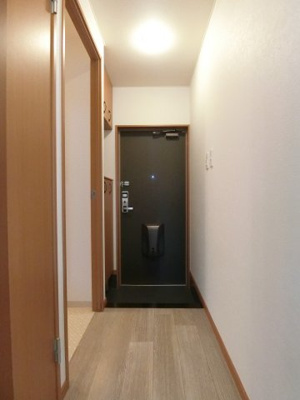 【玄関】 | グランディール・シバオ