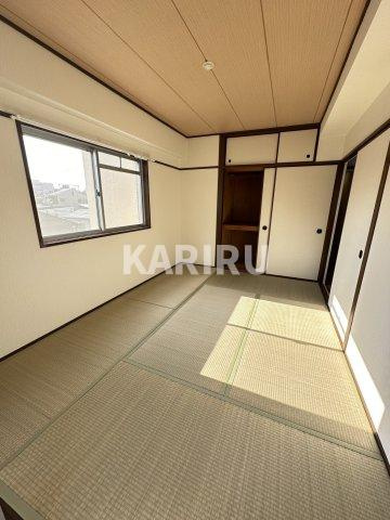 サン岩本ビルの和室