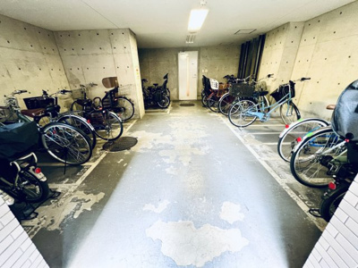 【その他共用部分】 | アルカハビタ | 駐輪場